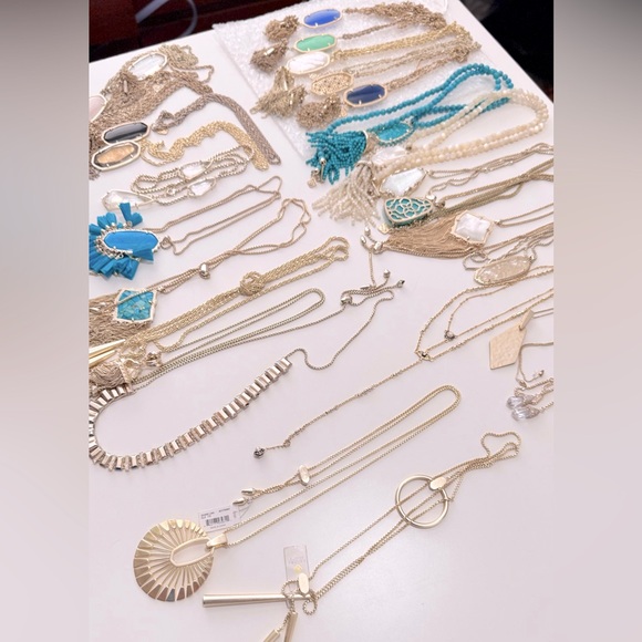 KENDRA SCOTT Gold & Brown Pyrite Long Necklace & Pendant - Picture 9 of 10